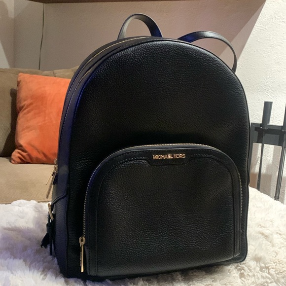 Big Michael Kors backpack purse - Picture 1 of 7
